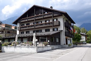 Hotel Ferrari Pinzolo place picture